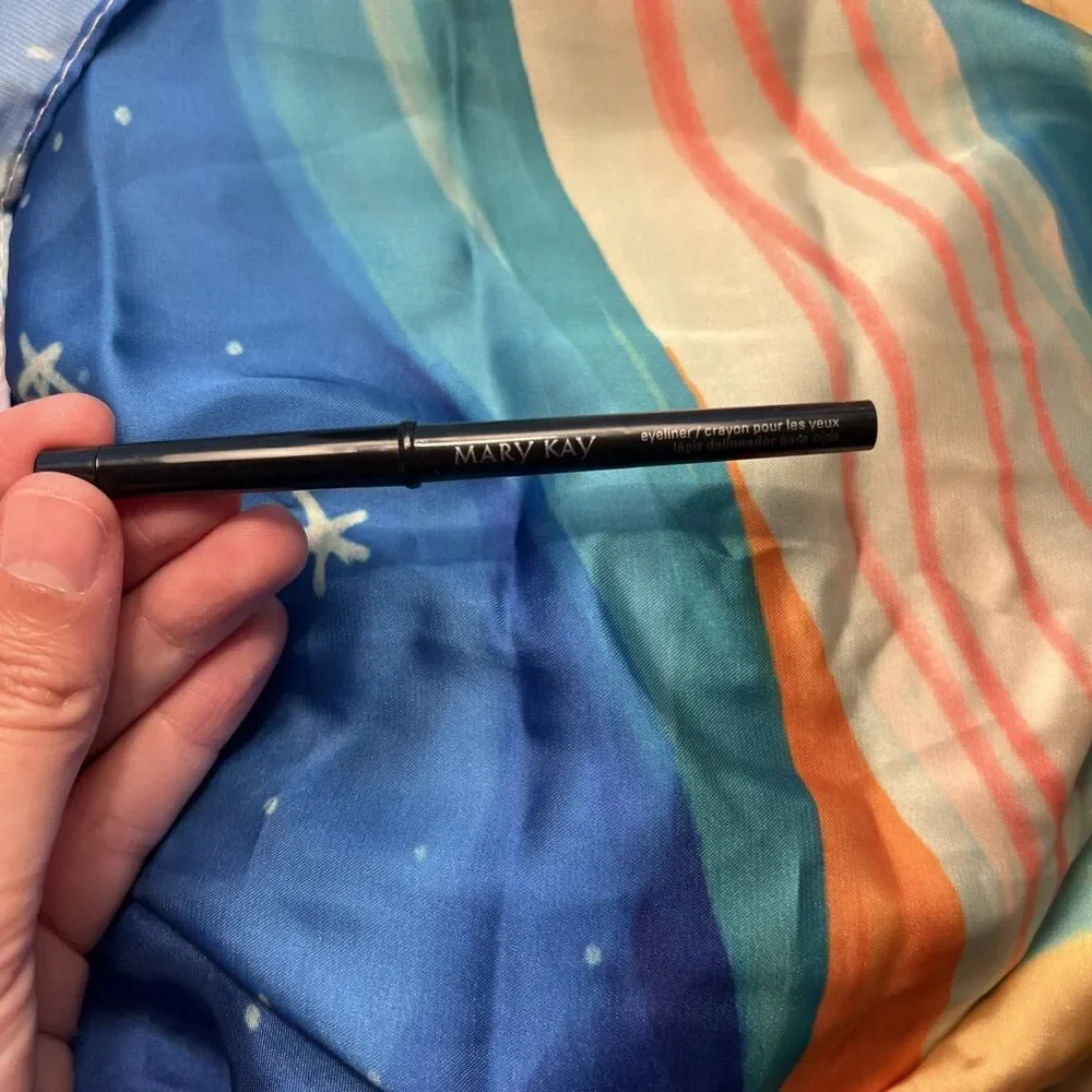 Mary Kay Eyeliner Crayon MK Black 090136 Retired New‎ in Box NOIR .01oz/.28g